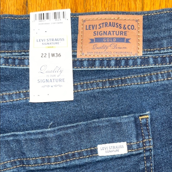 NWT Levi’s Signature Gold Heritage  Wide-Leg Belted Mid Rise Jeans Size 22 - Picture 12 of 14